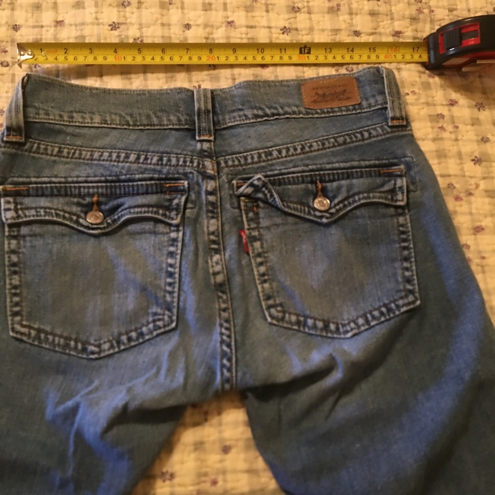 Vintage Levi’s 504 slouch flare size 11m